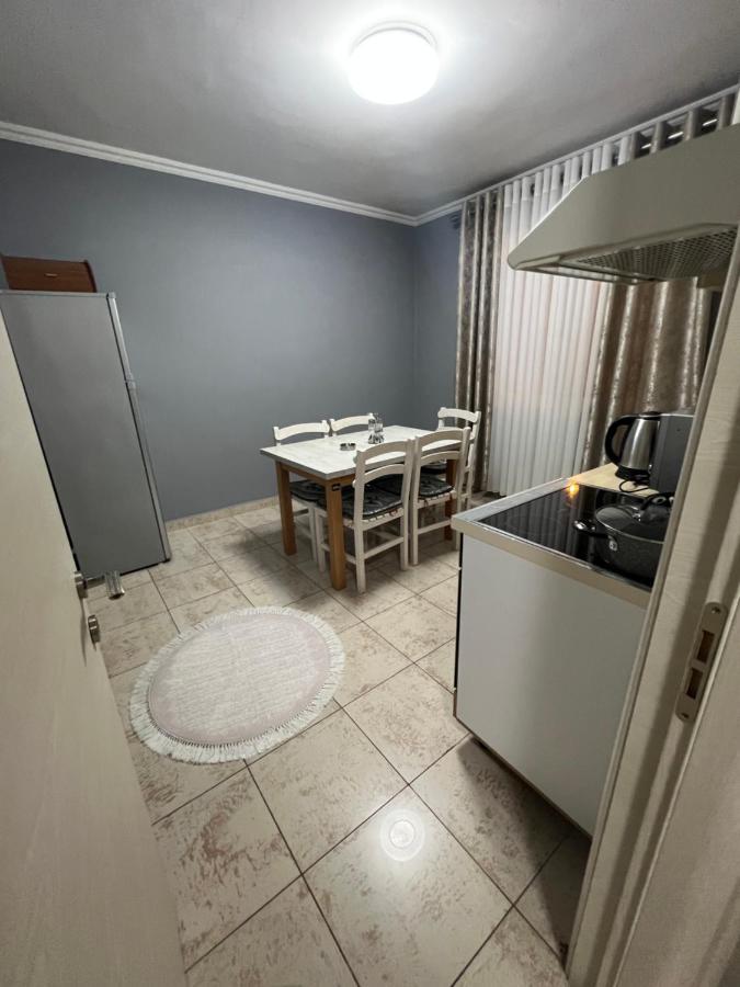 Downtown Retreat "Spiranca" Apartment Tirana Bagian luar foto