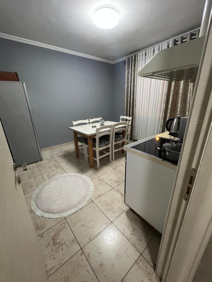 Downtown Retreat "Spiranca" Apartment Tirana Bagian luar foto